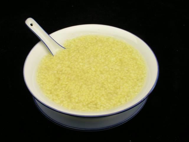 小米粥食品图片