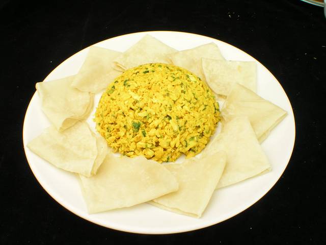鱼籽卷饼食品图片