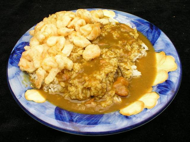 虾仁咖喱饭食品图片