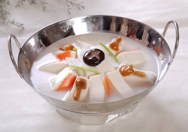 翅汤什菌豆腐图片