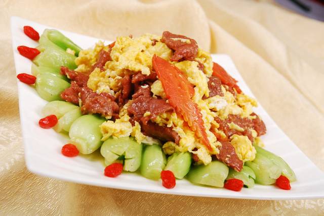 滑蛋牛柳美食菜品图片