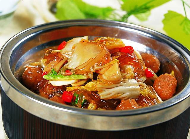 大白菜粉丝丸子煲图片