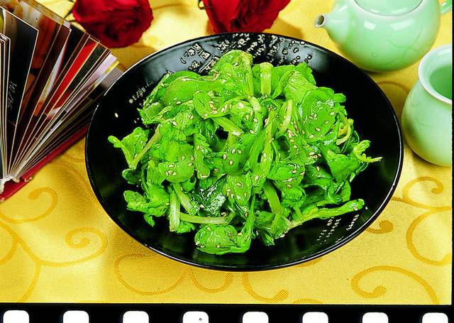 生拌莲蒿图片