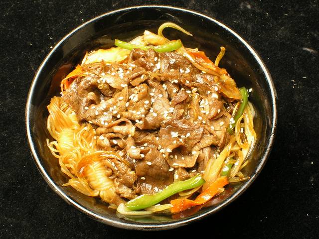 牛肉丼图片