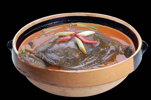 红煨甲鱼汤图片