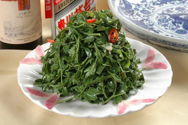 凉拌花椒芽图片
