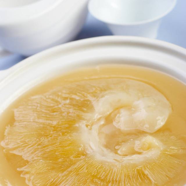 热珍藏煲仔翅图片