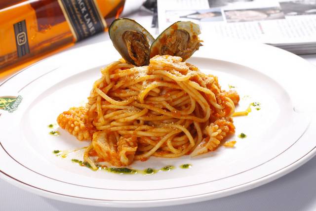 意大利茄汁海鲜意面图片