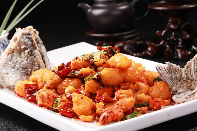 回锅鲤鱼图片