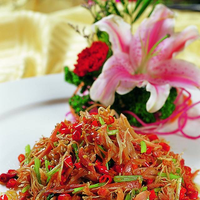 风味手撕兔图片
