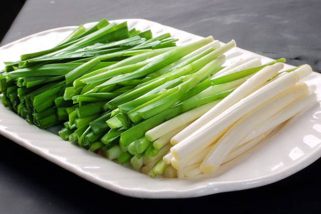蔬菜烤韭菜图片
