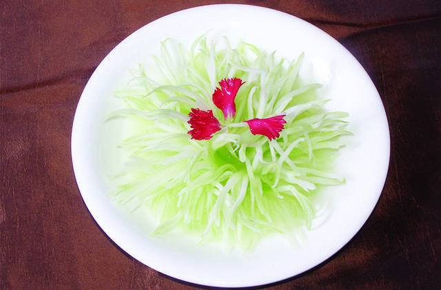 西琴菊花图片