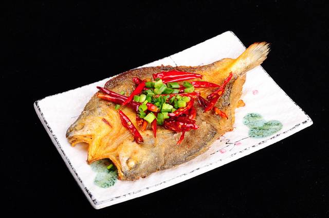 日式香煎黄花鱼图片