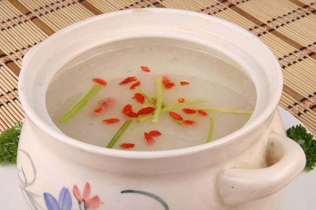 农家瓦罐香美食图片