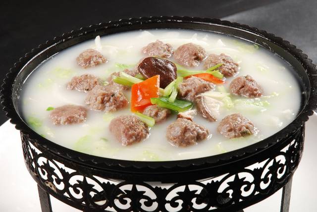 锅仔潮式牛肉丸图片
