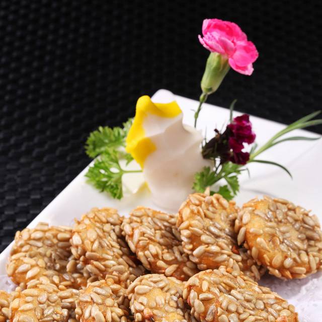 瓜仁土豆饼图片