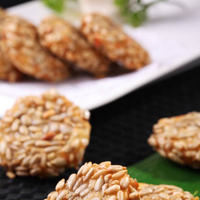 高清瓜仁土豆饼图片