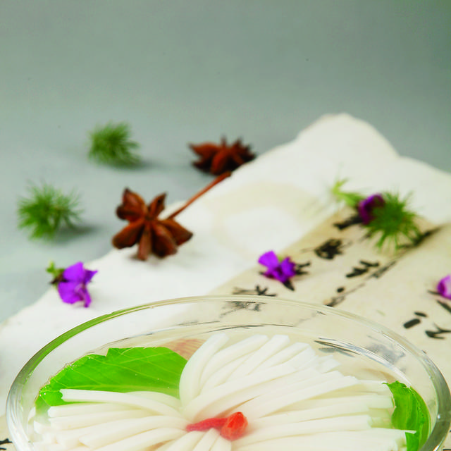 清汤菊花豆腐图片