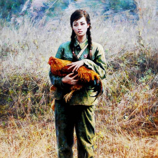 抱着鸡的女兵无框画