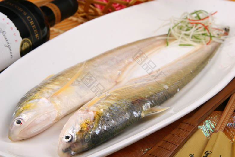 299円 商店 期間大セール 冷凍 1000ｇ 太刀魚 帯魚 切帯魚 中国産 カット済み 刀魚 秋刀魚 タチウオ 入荷時期によってイメージ変わる場合が ございます