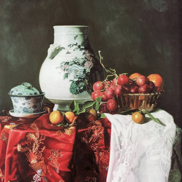 红桌布上的水果瓷器油画装饰画