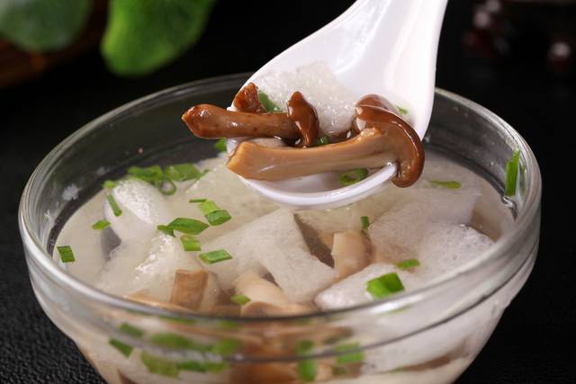 山菌竹笙汤图片