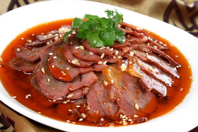 麻辣驴肉