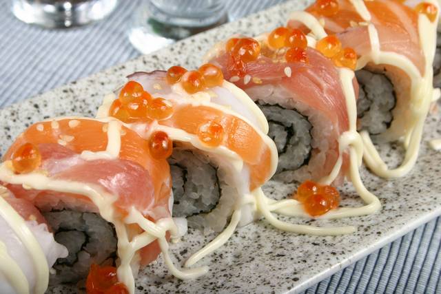 海鲜寿司卷图片3