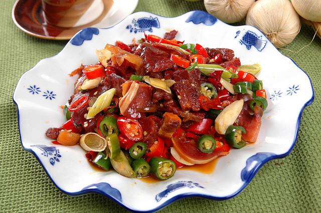 小炒腊驴肉图片
