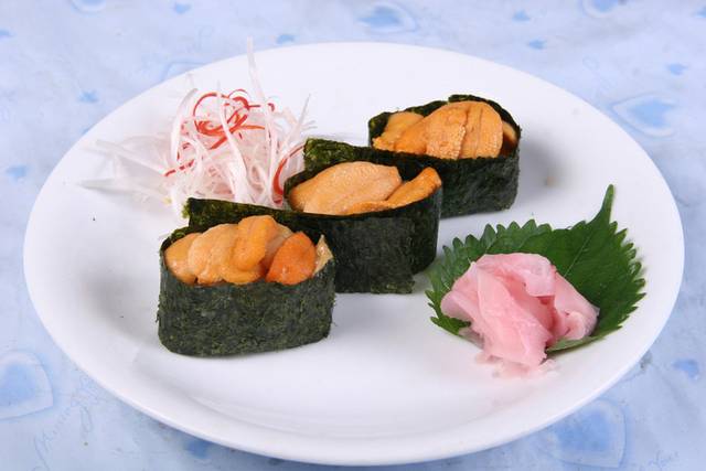 海胆寿司图片3