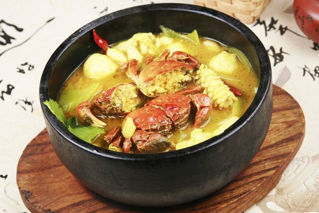 泰式海鲜石锅图片