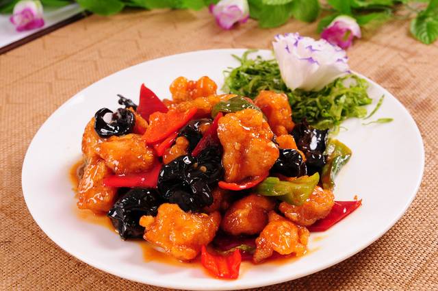 美味鱼香八块鸡图片