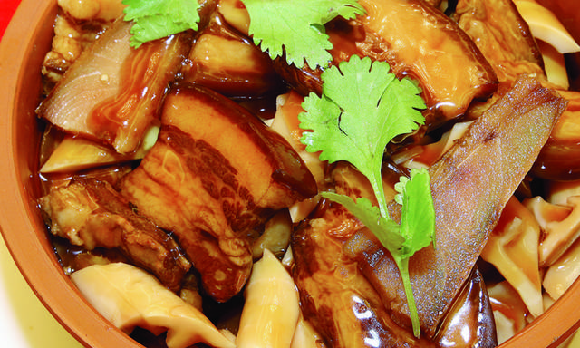 海南山猪焖天目笋焖菜美食
