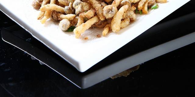 鲜虾蟹味菇餐饮图片