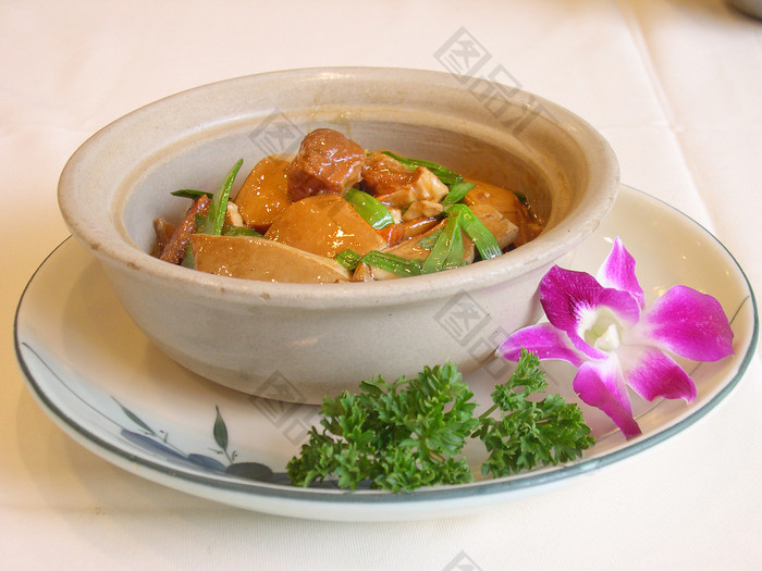 牛腩香干煲菜图片