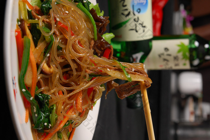 高清牛肉炒粉丝图片2